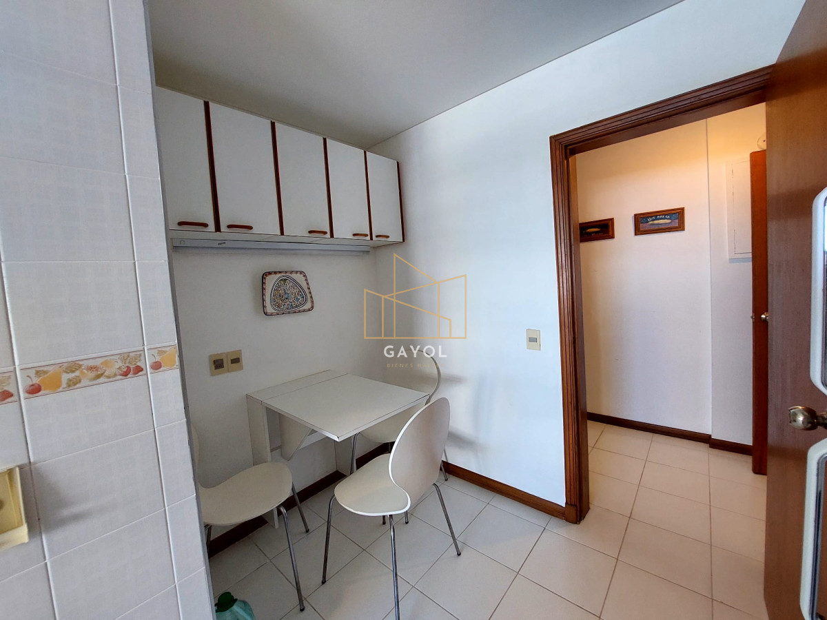 Apartamento ID.438 - Apartamento de 3 suite y dependencia en VENTA Playa Brava
