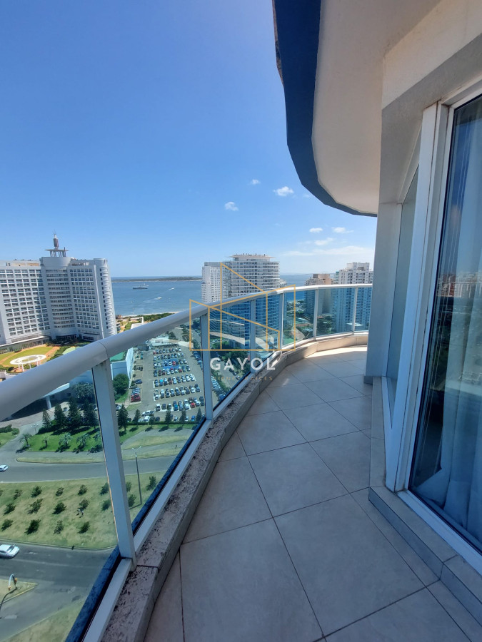 Apartamento ID.203 - Venta apartamento Premium 3 dormitorios en suite en Playa Mansa