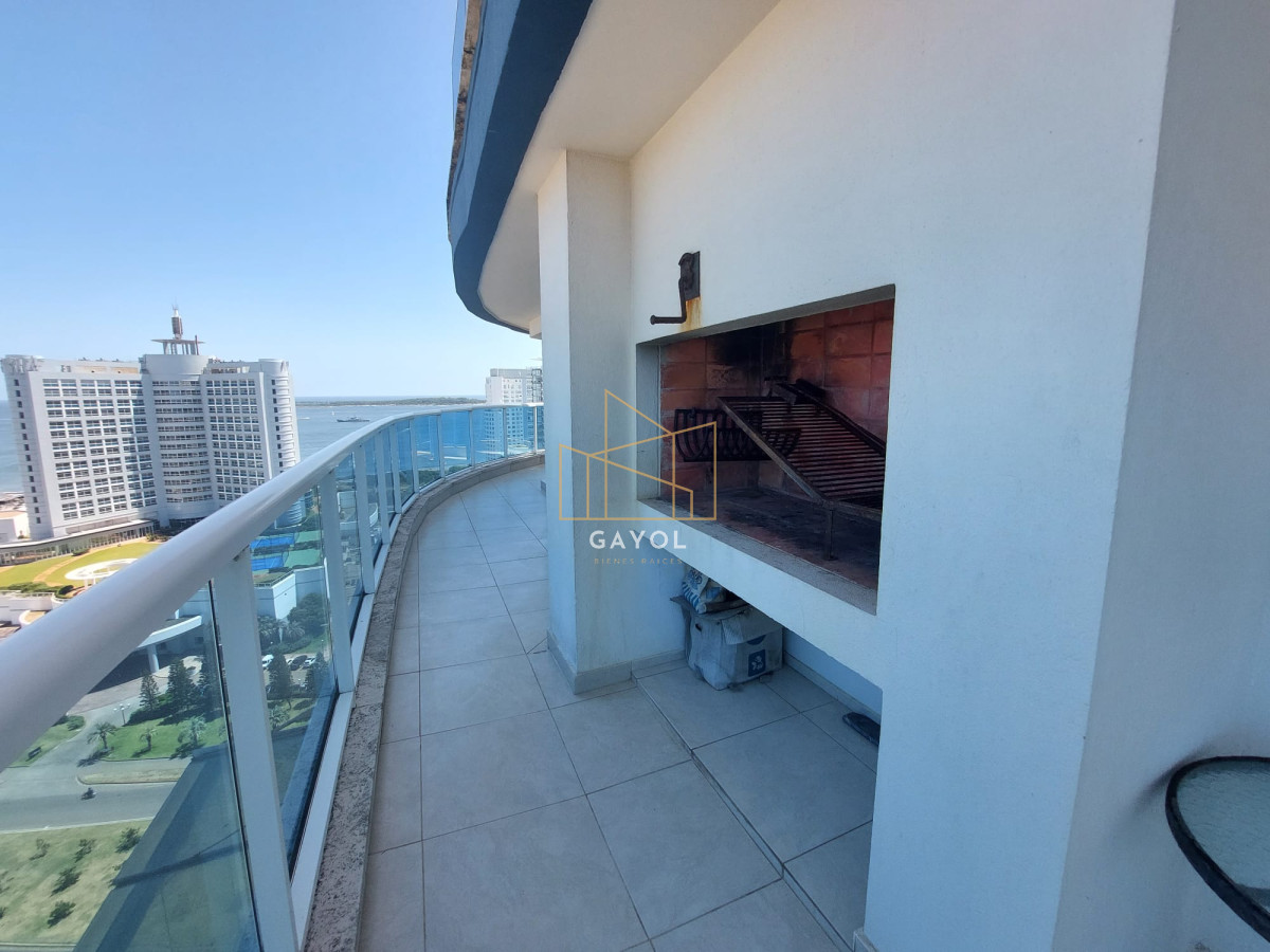 Apartamento ID.203 - Venta apartamento Premium 3 dormitorios en suite en Playa Mansa