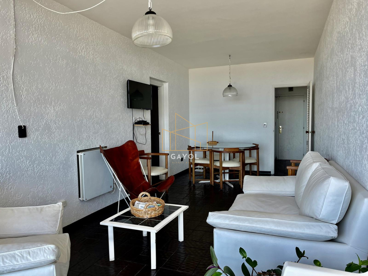 Apartamento ID.301 - Apartamento de 2 dormitorios frente a la Brava 