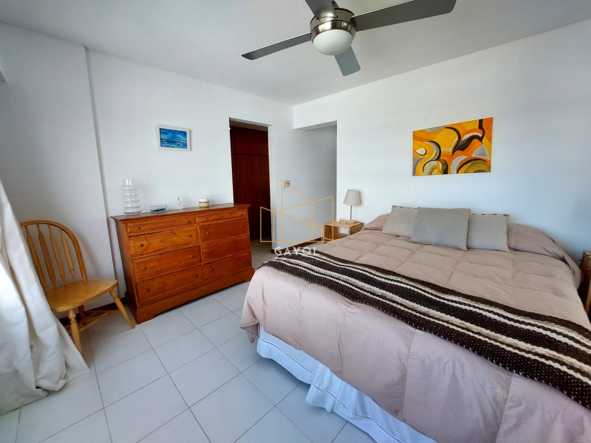 Apartamento ID.438 - Apartamento de 3 suite y dependencia en VENTA Playa Brava