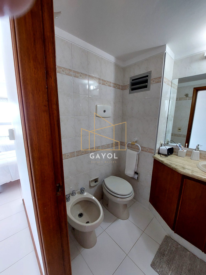 Apartamento ID.438 - Apartamento de 3 suite y dependencia en VENTA Playa Brava