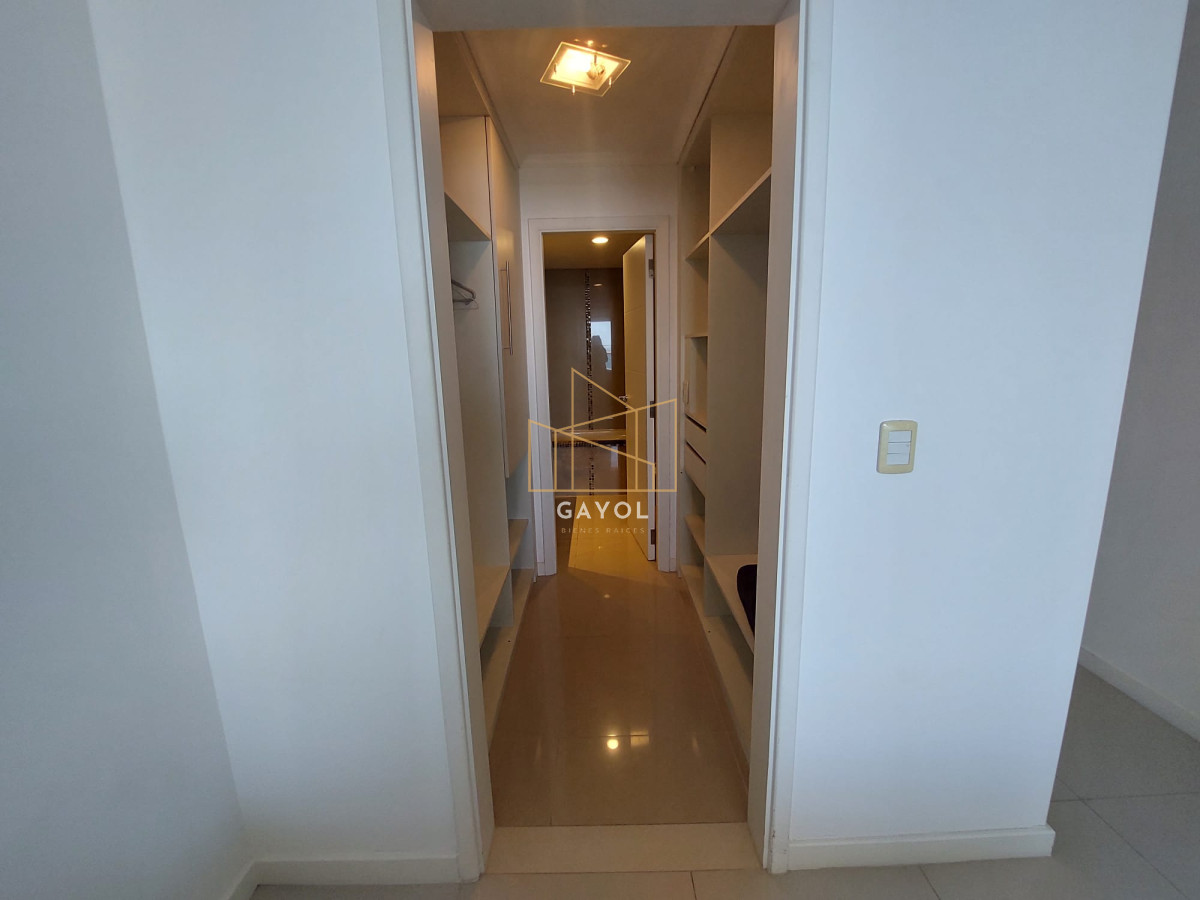 Apartamento ID.203 - Venta apartamento Premium 3 dormitorios en suite en Playa Mansa