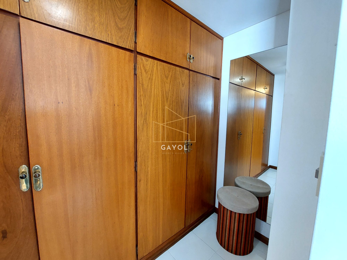 Apartamento ID.438 - Apartamento de 3 suite y dependencia en VENTA Playa Brava