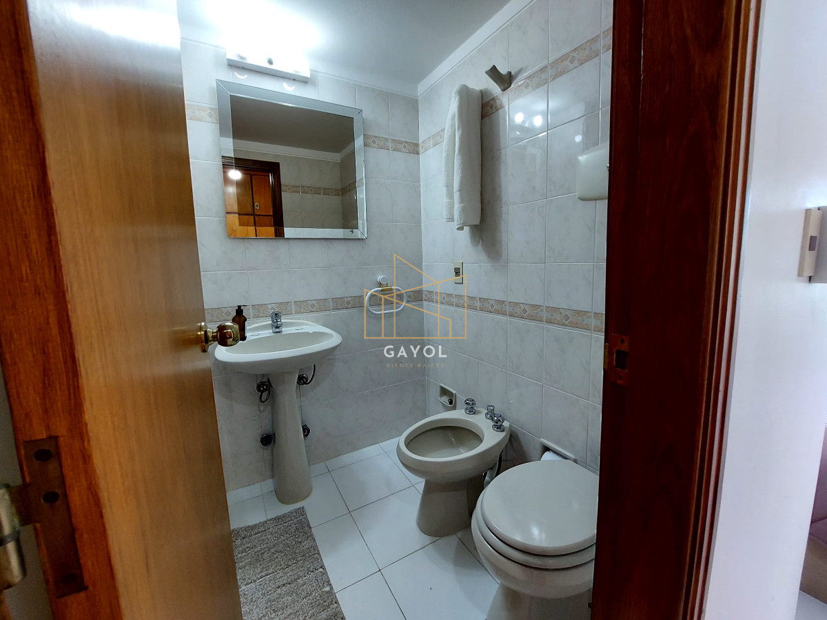 Apartamento ID.438 - Apartamento de 3 suite y dependencia en VENTA Playa Brava