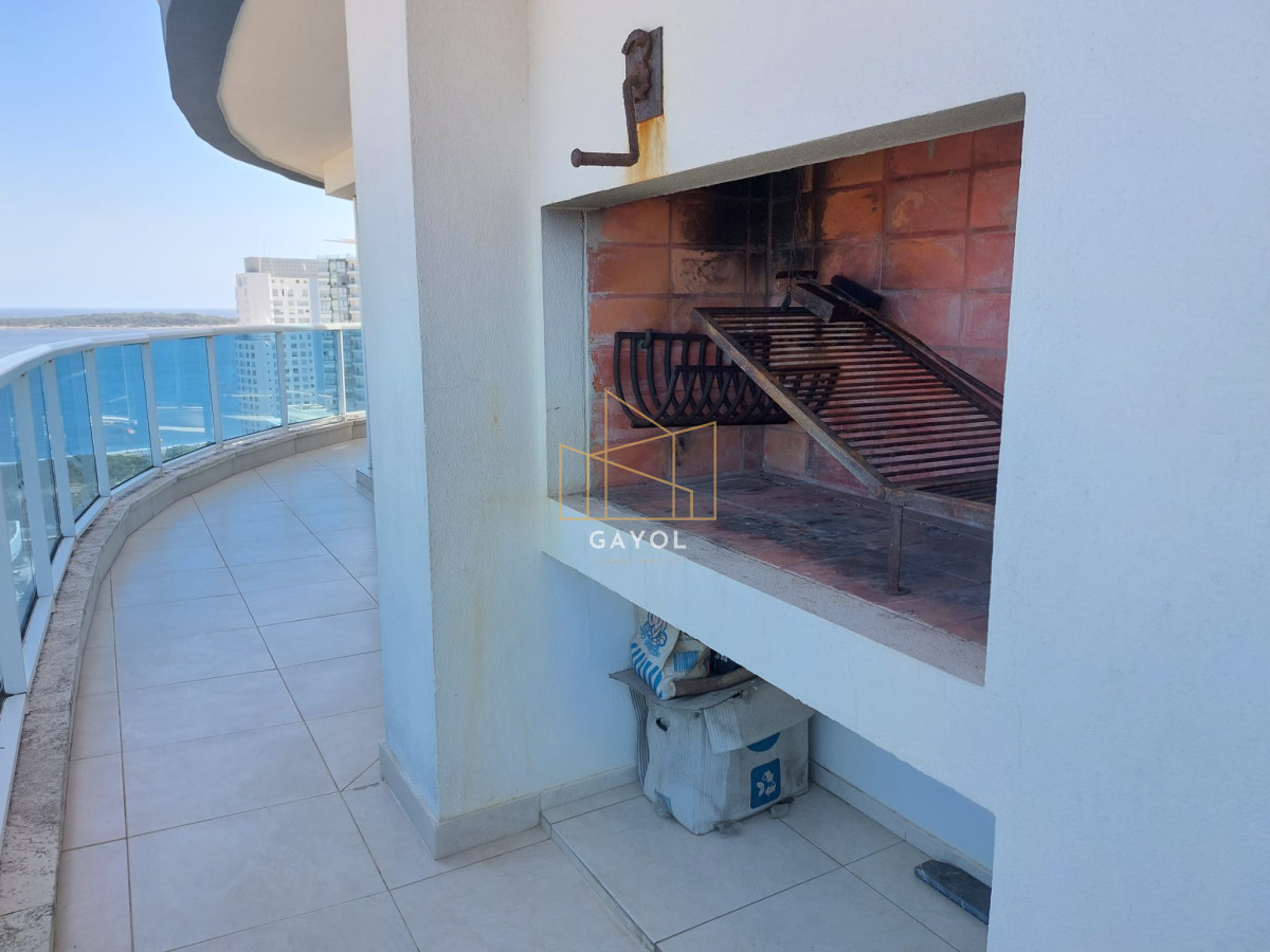 Apartamento ID.203 - Venta apartamento Premium 3 dormitorios en suite en Playa Mansa