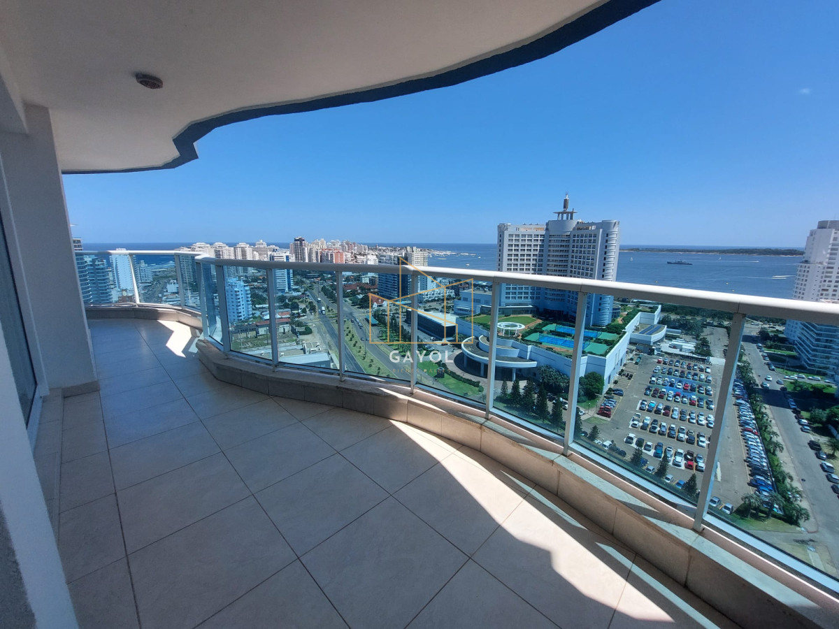 Apartamento ID.203 - Venta apartamento Premium 3 dormitorios en suite en Playa Mansa