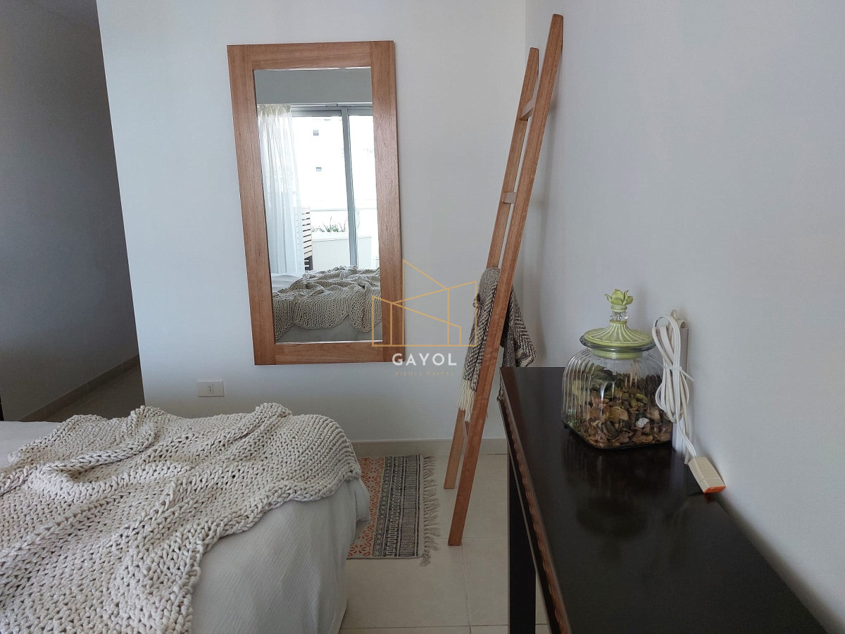 Apartamento ID.412 - Allquiler de Temporada 2 suite en Playa Mansa con todos los servicios