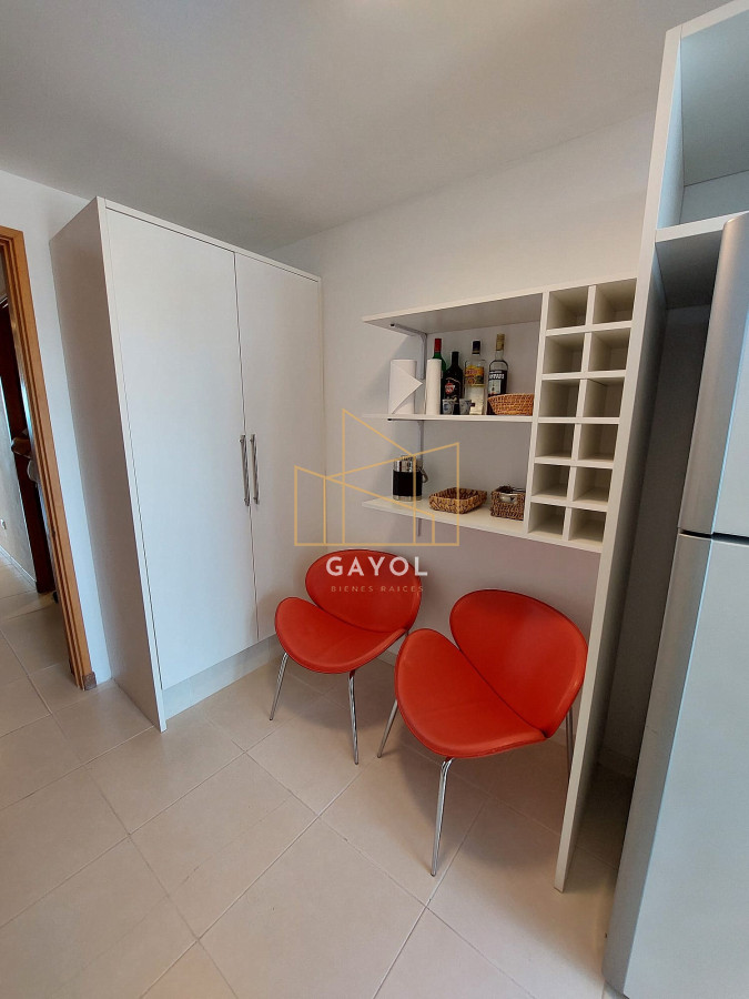 Apartamento ID.412 - Allquiler de Temporada 2 suite en Playa Mansa con todos los servicios