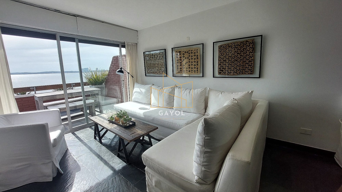 Apartamento ID.449 - Alquiler temporada de verano 3 dormitorios parada uno de Mansa