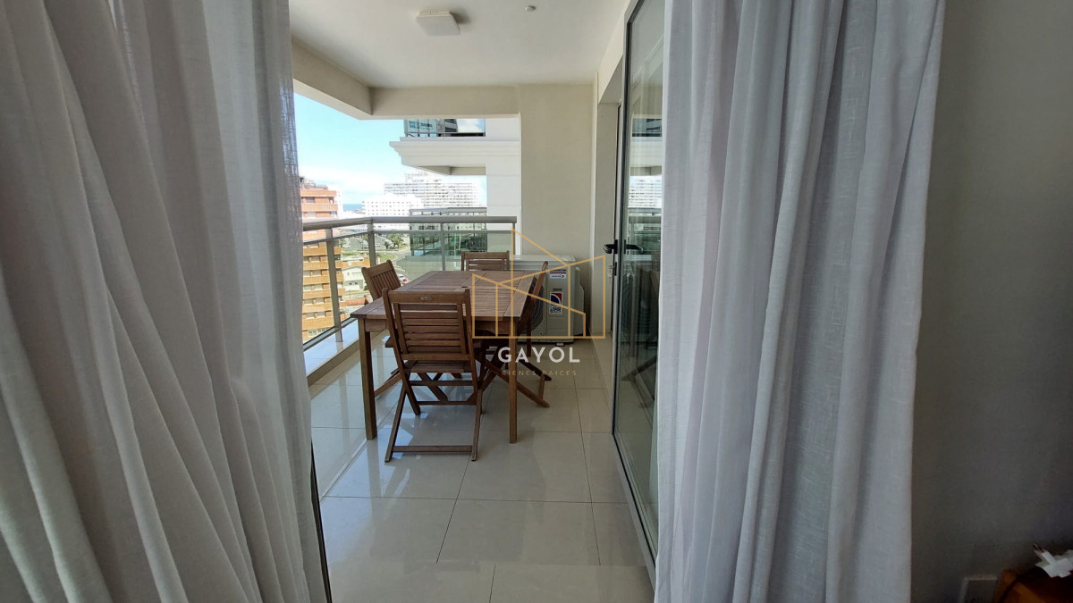 Apartamento ID.455 - Apartamento de tres dormitorios en suite, sobre playa Brava