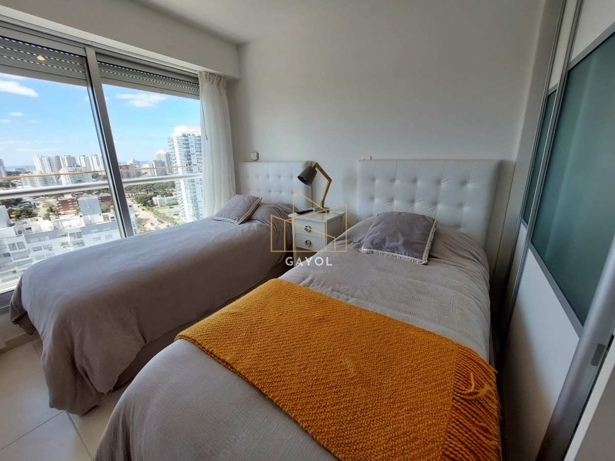 Apartamento ID.412 - Allquiler de Temporada 2 suite en Playa Mansa con todos los servicios