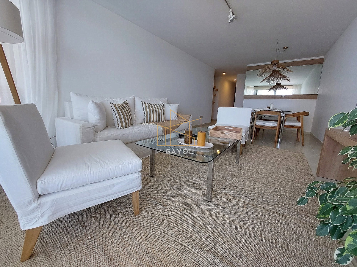 Apartamento ID.412 - Allquiler de Temporada 2 suite en Playa Mansa con todos los servicios