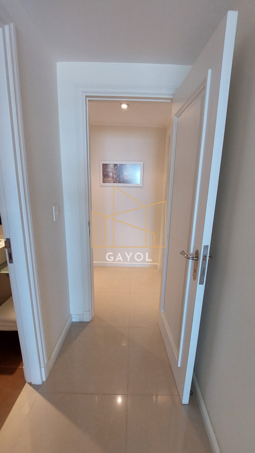 Apartamento ID.455 - Apartamento de tres dormitorios en suite, sobre playa Brava