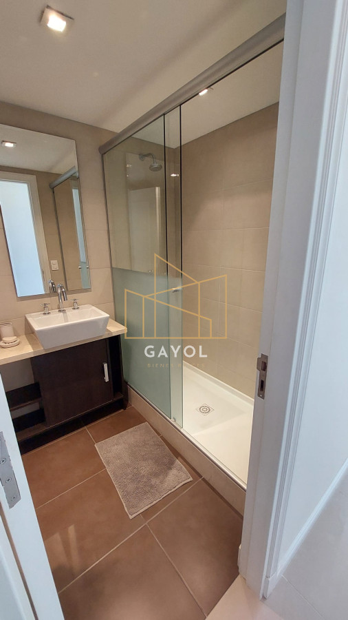 Apartamento ID.455 - Apartamento de tres dormitorios en suite, sobre playa Brava