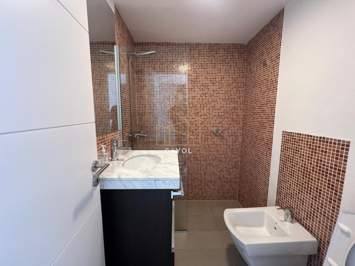 Apartamento ID.602 - Apartamento en venta y alquiler de temporada, 2 dormitorios en Playa Brava 
