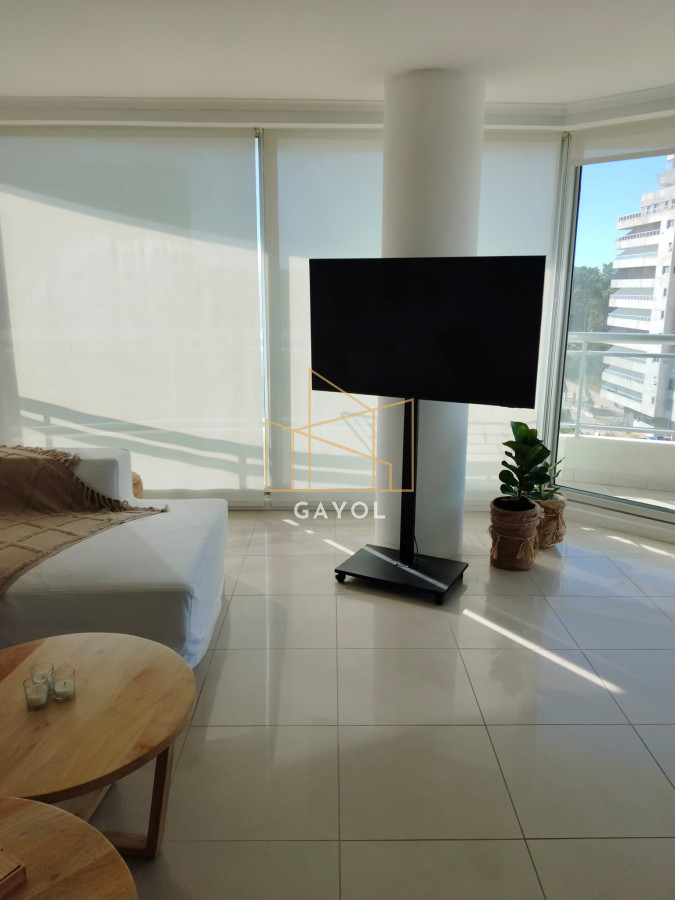 Apartamento ID.922 - Apartamento de 3 dormitorios y dependencia