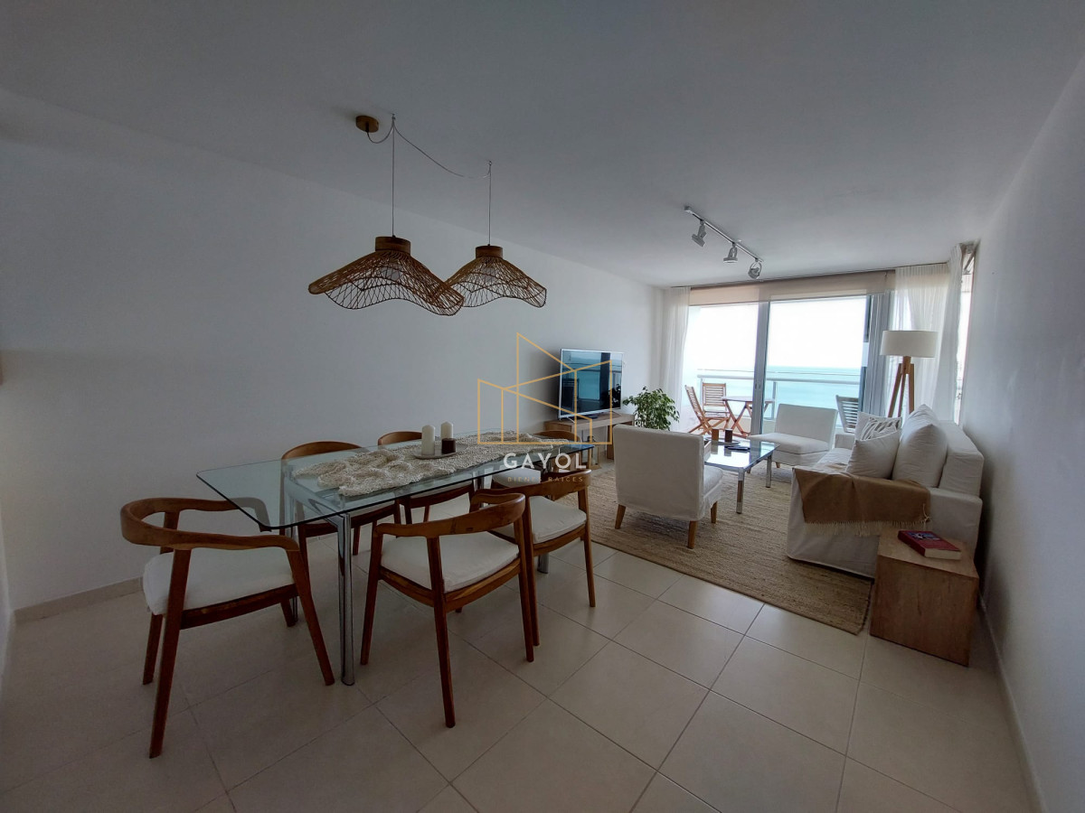 Apartamento ID.412 - Allquiler de Temporada 2 suite en Playa Mansa con todos los servicios