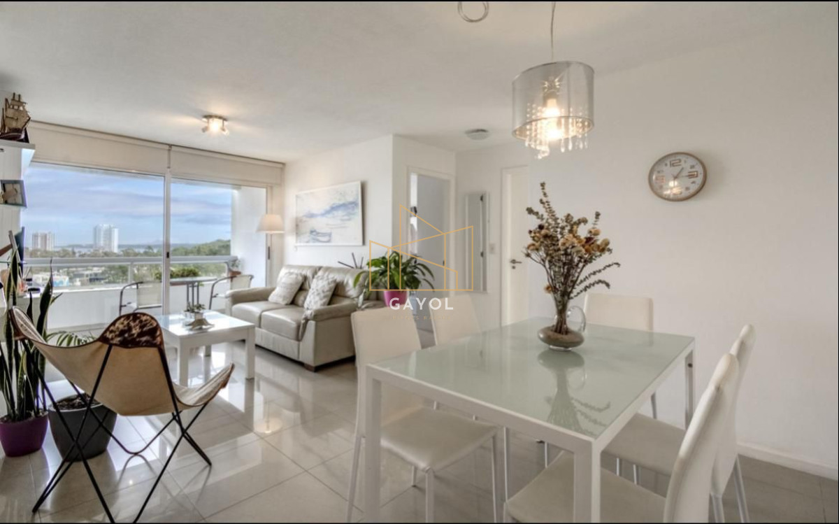Apartamento ID.646 - Apartamento en venta de dos dormitorios en Avda  Roosevelt