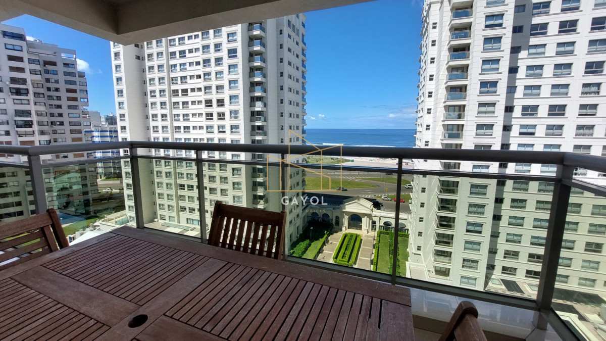 Apartamento ID.455 - Apartamento de tres dormitorios en suite, sobre playa Brava