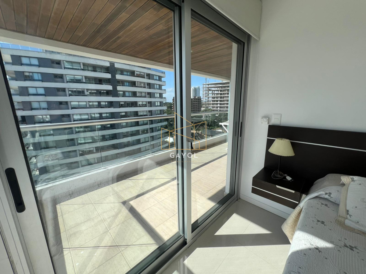 Apartamento ID.602 - Apartamento en venta y alquiler de temporada, 2 dormitorios en Playa Brava 