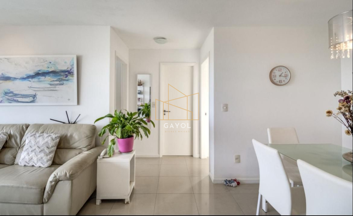 Apartamento ID.646 - Apartamento en venta de dos dormitorios en Avda  Roosevelt