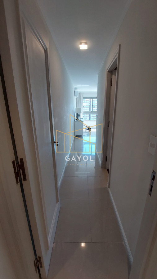 Apartamento ID.455 - Apartamento de tres dormitorios en suite, sobre playa Brava