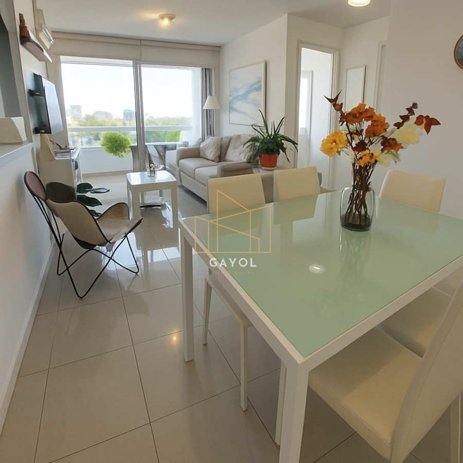 Apartamento ID.646 - Apartamento en venta de dos dormitorios en Avda  Roosevelt