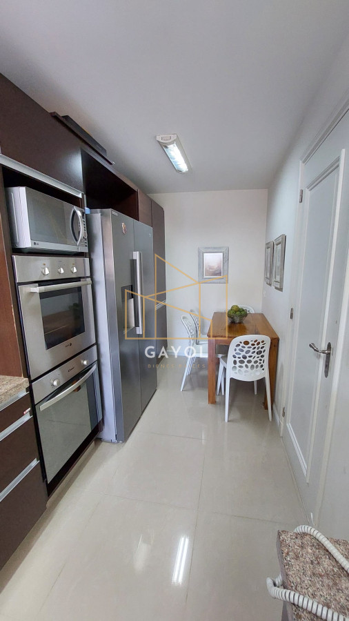 Apartamento ID.455 - Apartamento de tres dormitorios en suite, sobre playa Brava