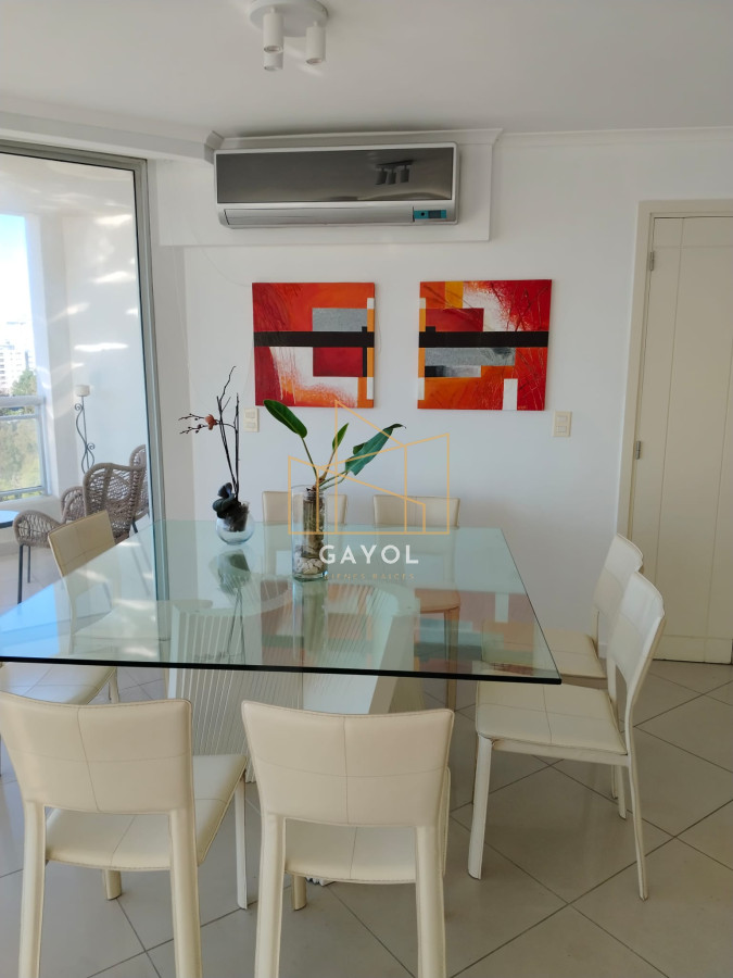Apartamento ID.922 - Apartamento de 3 dormitorios y dependencia