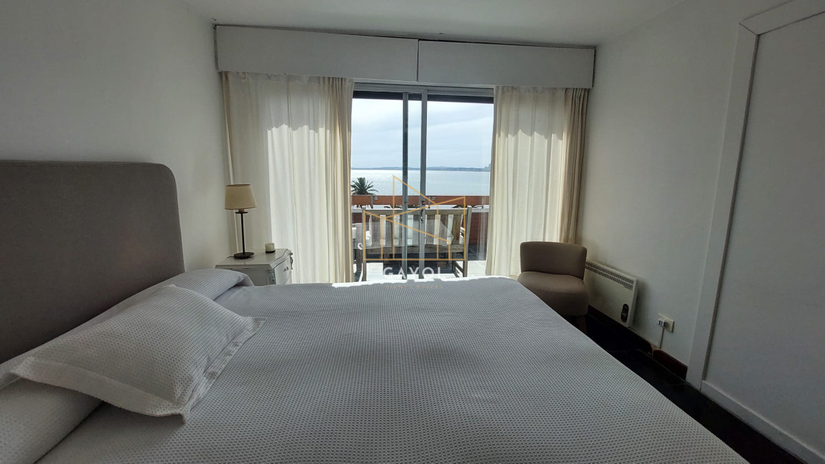 Apartamento ID.449 - Alquiler temporada de verano 3 dormitorios parada uno de Mansa