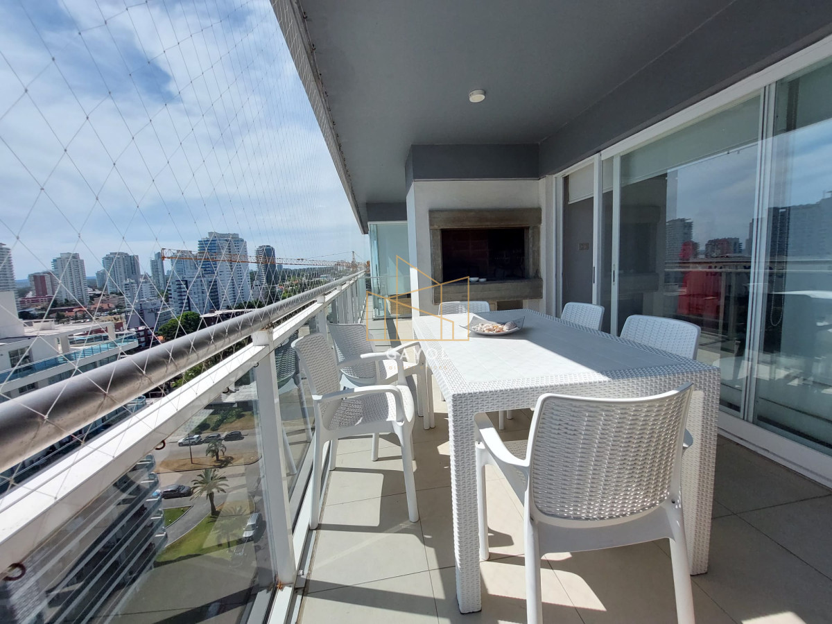 Apartamento ID.37 - Apartamento en alquiler invernal de 3 dormitorios en zona Brava