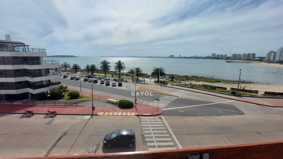 Apartamento ID.449 - Alquiler temporada de verano 3 dormitorios parada uno de Mansa