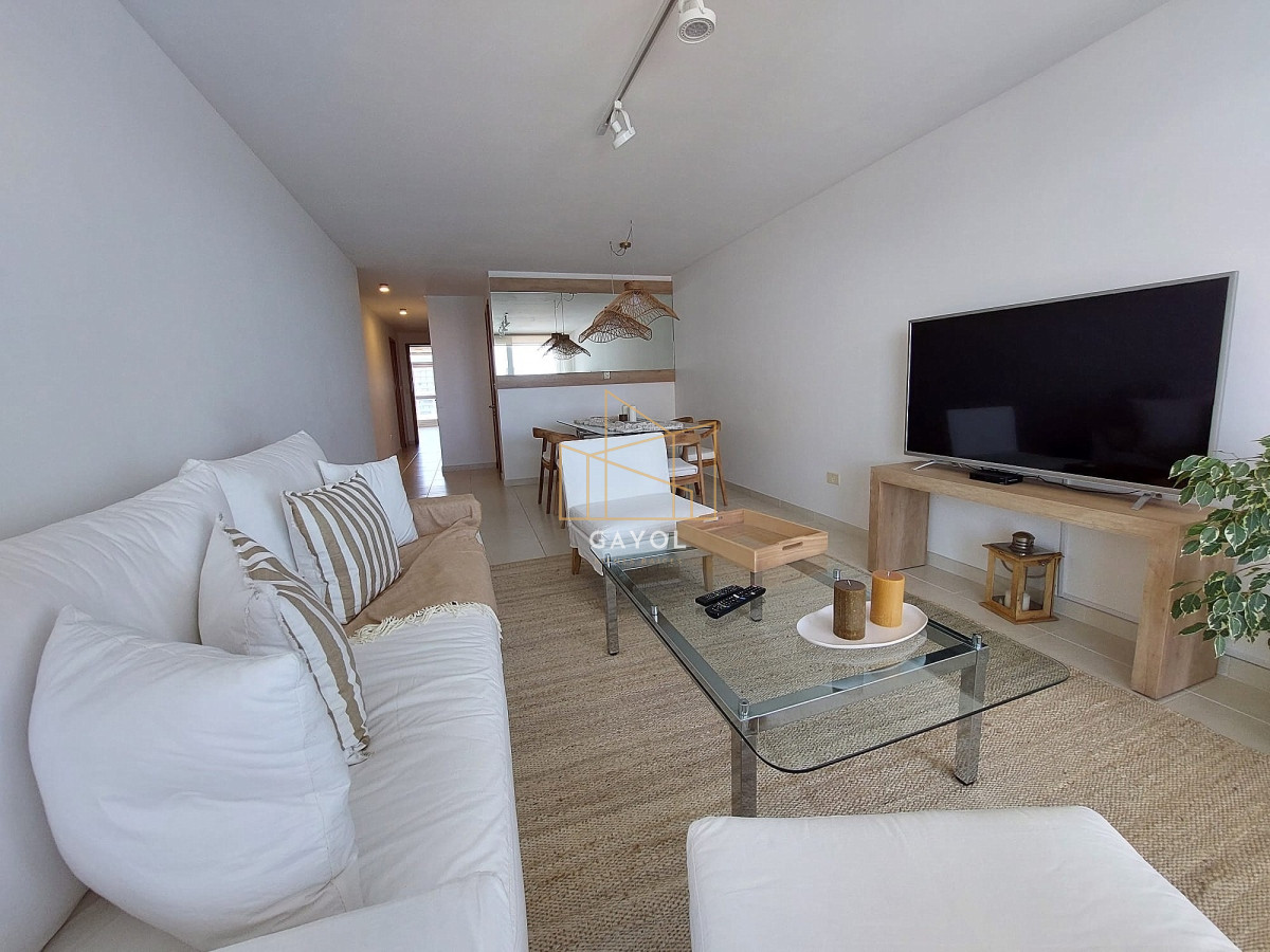 Apartamento ID.412 - Allquiler de Temporada 2 suite en Playa Mansa con todos los servicios