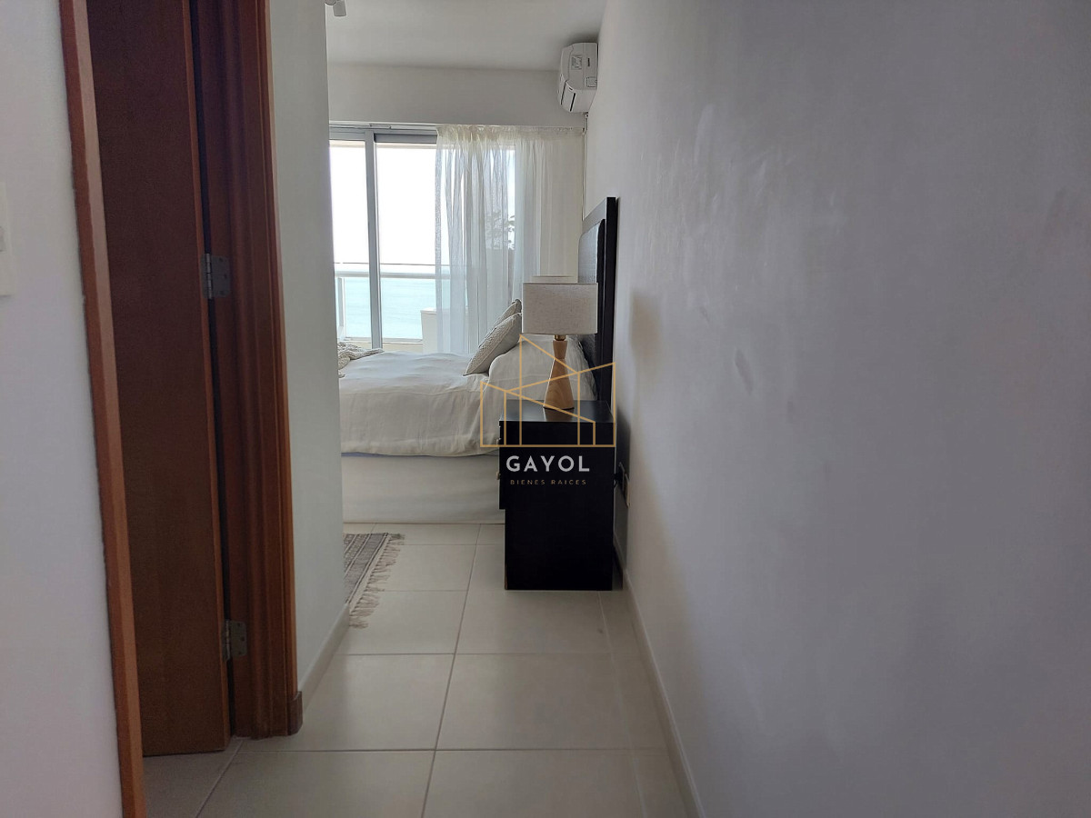 Apartamento ID.412 - Allquiler de Temporada 2 suite en Playa Mansa con todos los servicios
