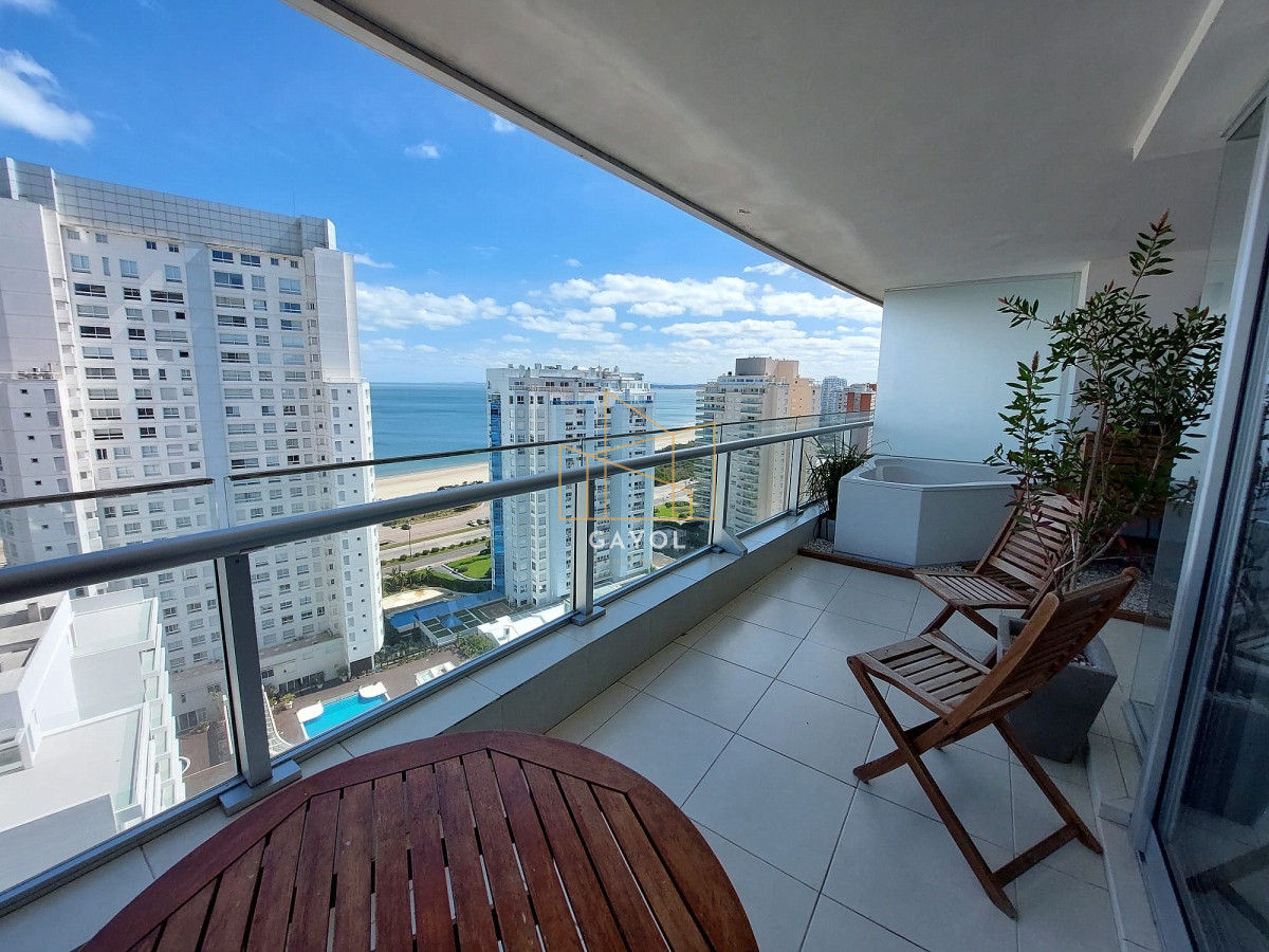 Apartamento ID.412 - Allquiler de Temporada 2 suite en Playa Mansa con todos los servicios