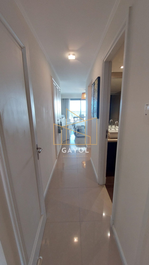 Apartamento ID.455 - Apartamento de tres dormitorios en suite, sobre playa Brava