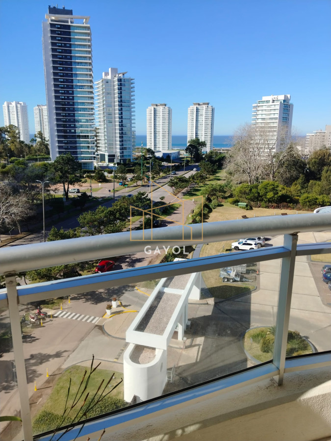 Apartamento ID.922 - Apartamento de 3 dormitorios y dependencia