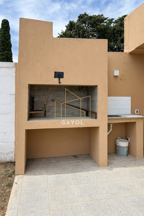 Casa ID.1054 - Casa en Venta en ciudad de Colonia del Sacramento