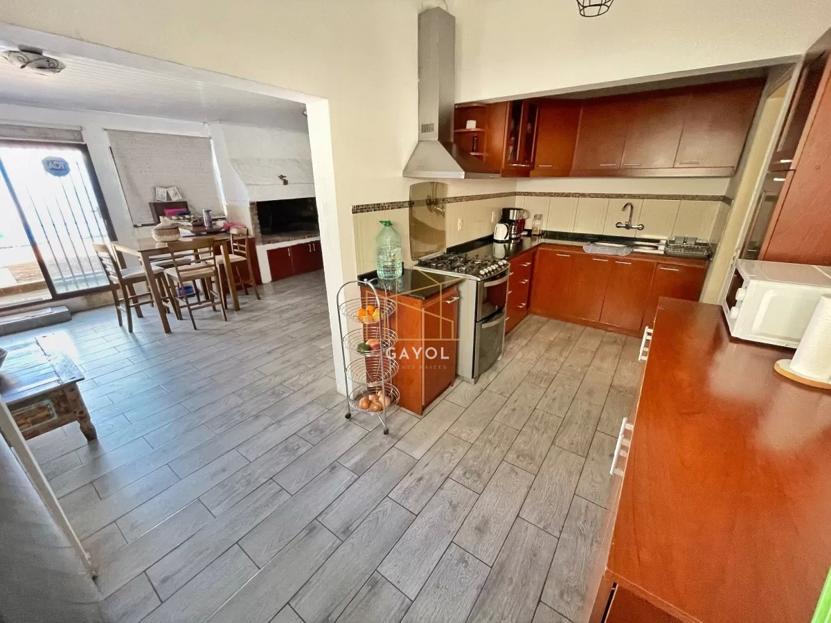 Casa ID.51 - Casa en Venta de 3 dormitorios APTA PARA BANCO, Maldonado
