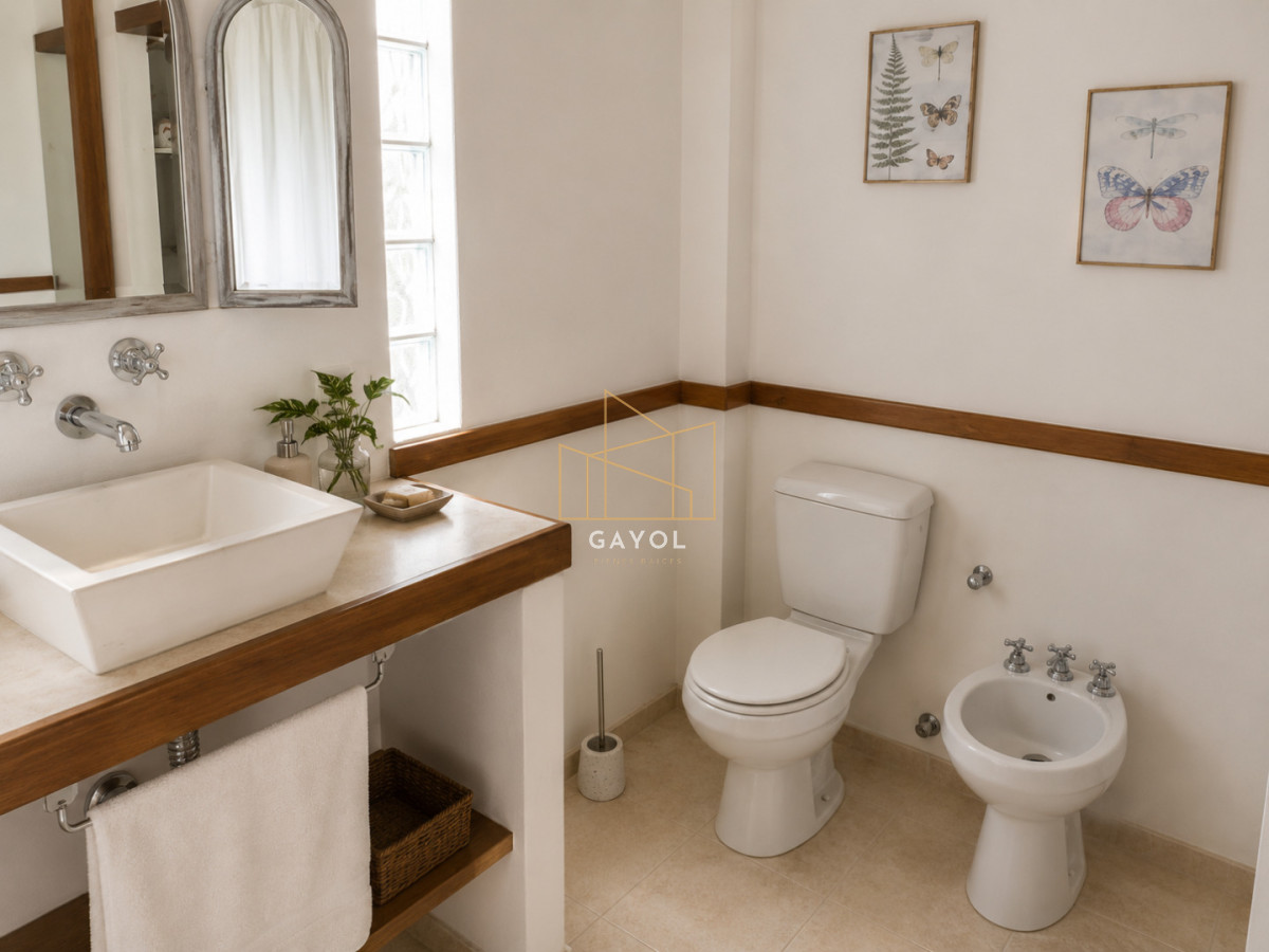 Casa ID.1423 - Casa de 3 dormitorios en venta 