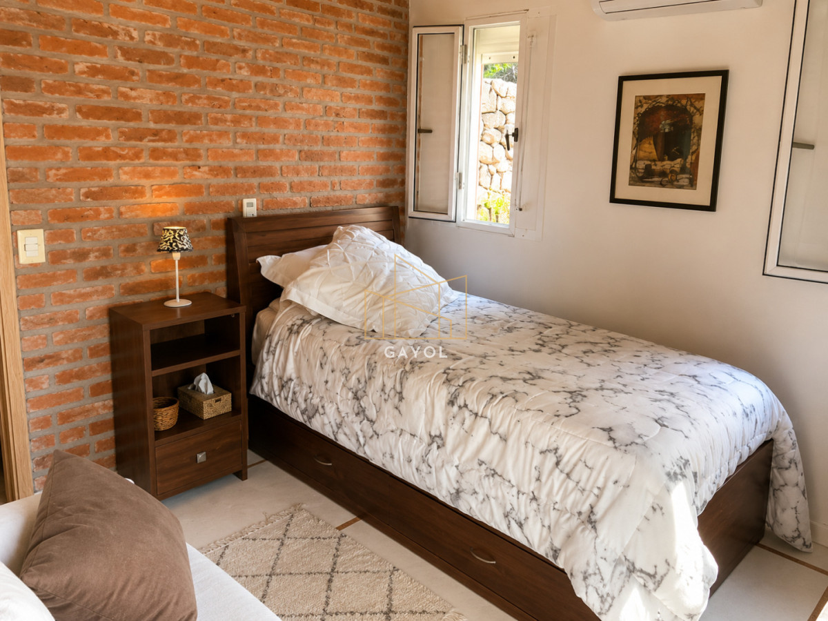 Casa ID.1423 - Casa de 3 dormitorios en venta 