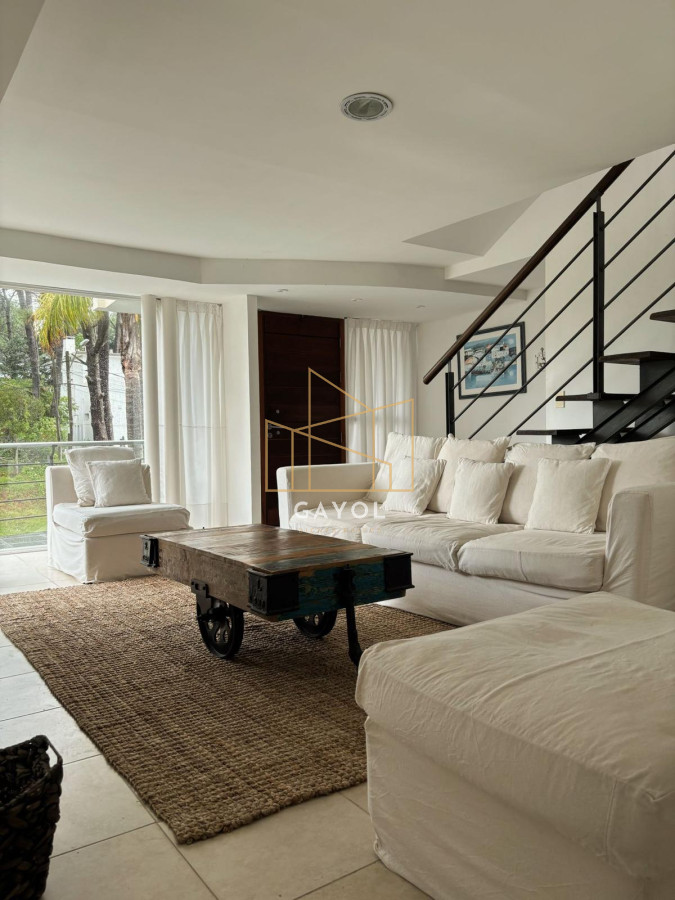 Casa ID.440 - Casa en Alquile de Verano 4 dormitorios en Montoya, La Barra