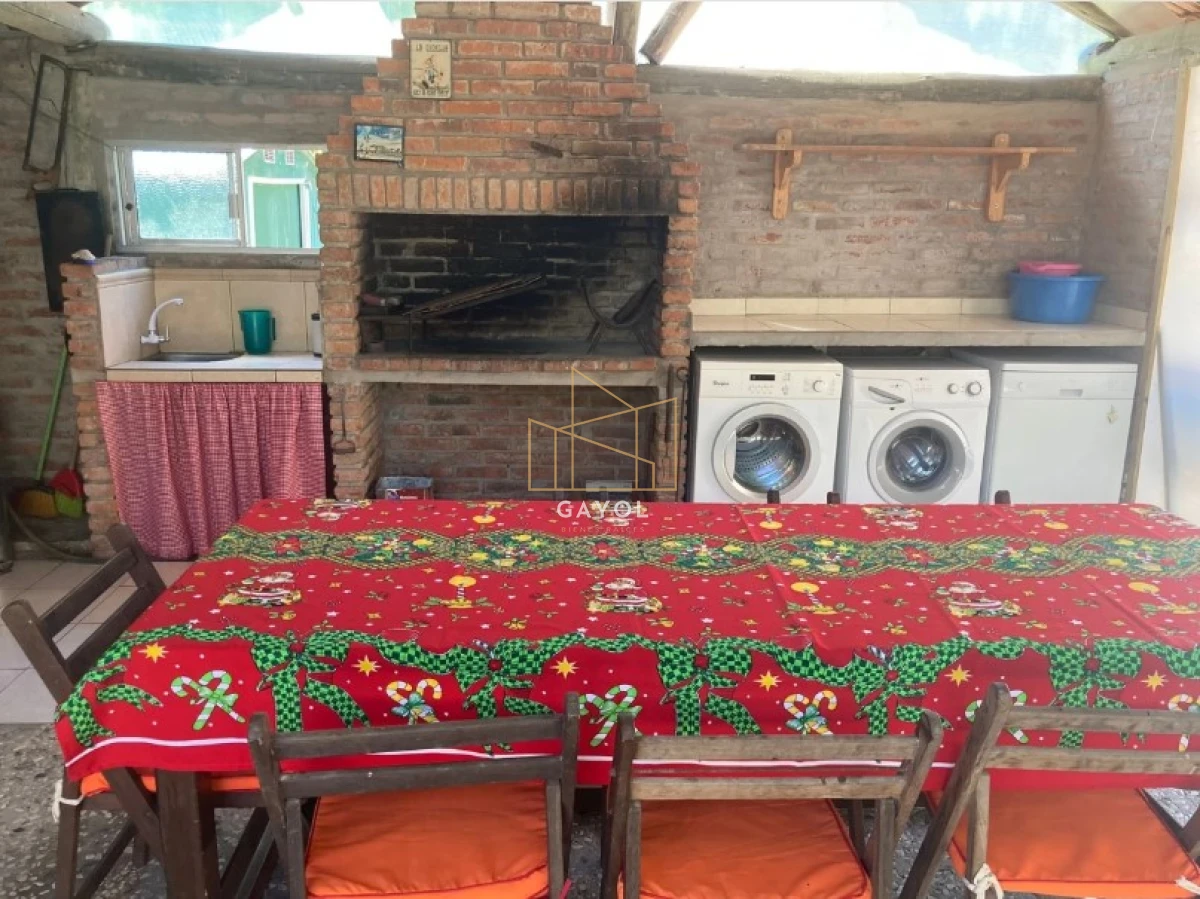 Casa ID.425 - Alquiler temporal casa en San Rafael de 3 dormitorios y dependencia