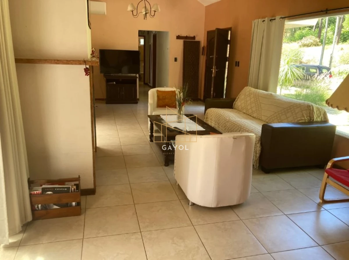 Casa ID.425 - Alquiler temporal casa en San Rafael de 3 dormitorios y dependencia