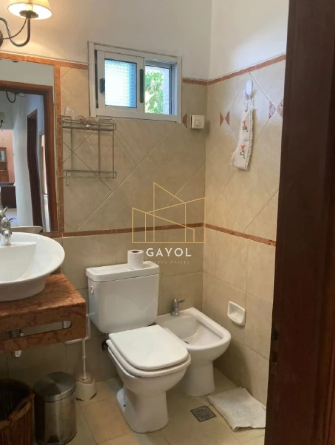 Casa ID.425 - Alquiler temporal casa en San Rafael de 3 dormitorios y dependencia