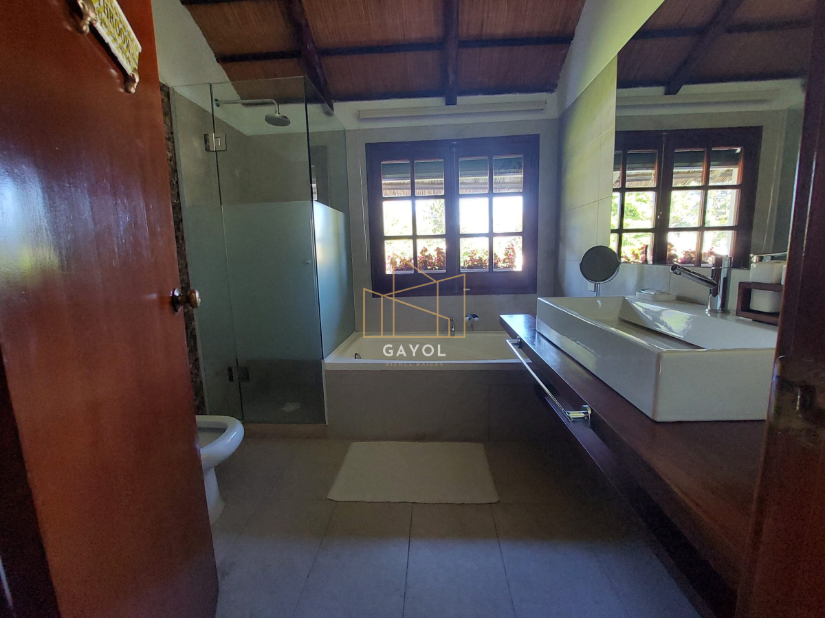 Casa ID.3 - Casa en Venta y Alquiler Temporario en Parada 25 de Mansa