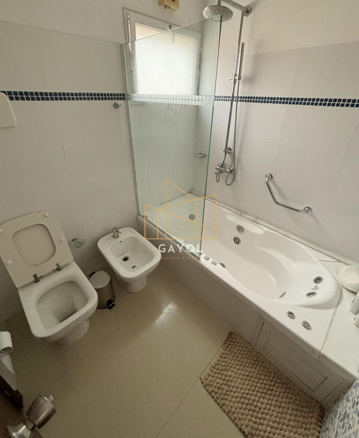 Casa ID.440 - Casa en Alquile de Verano 4 dormitorios en Montoya, La Barra