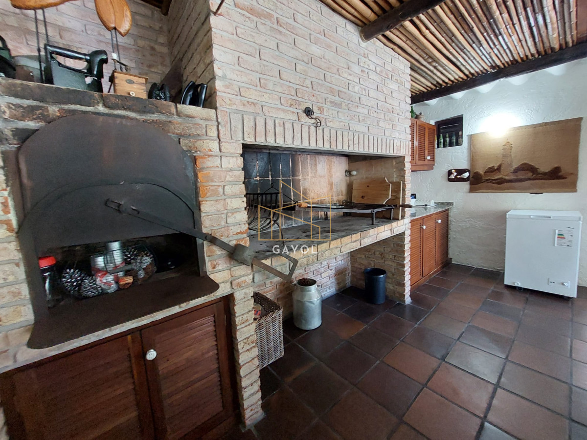 Casa ID.3 - Casa en Venta y Alquiler Temporario en Parada 25 de Mansa