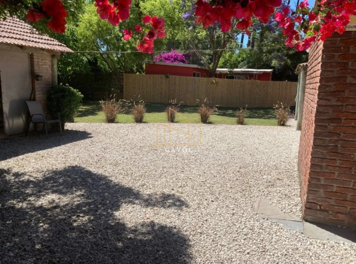 Casa ID.425 - Alquiler temporal casa en San Rafael de 3 dormitorios y dependencia